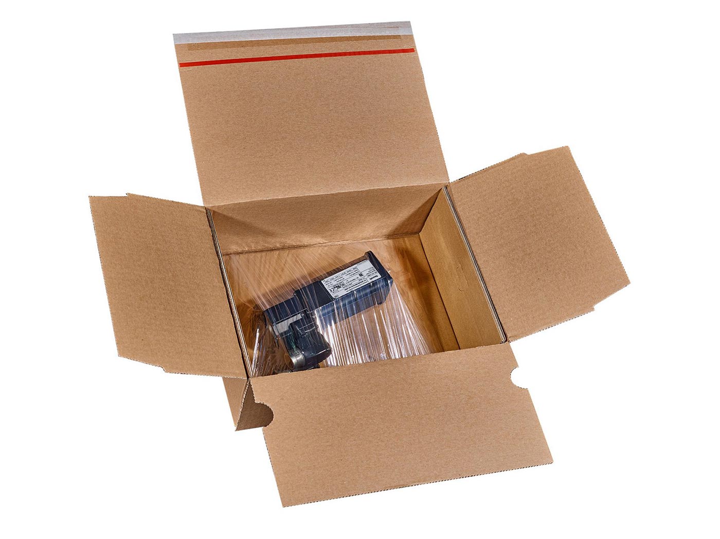 Verpackungsvorgang: gewickeltes Produkt im Karton platziert