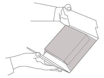 Verpackungsvorgang 3 ab in den Karton